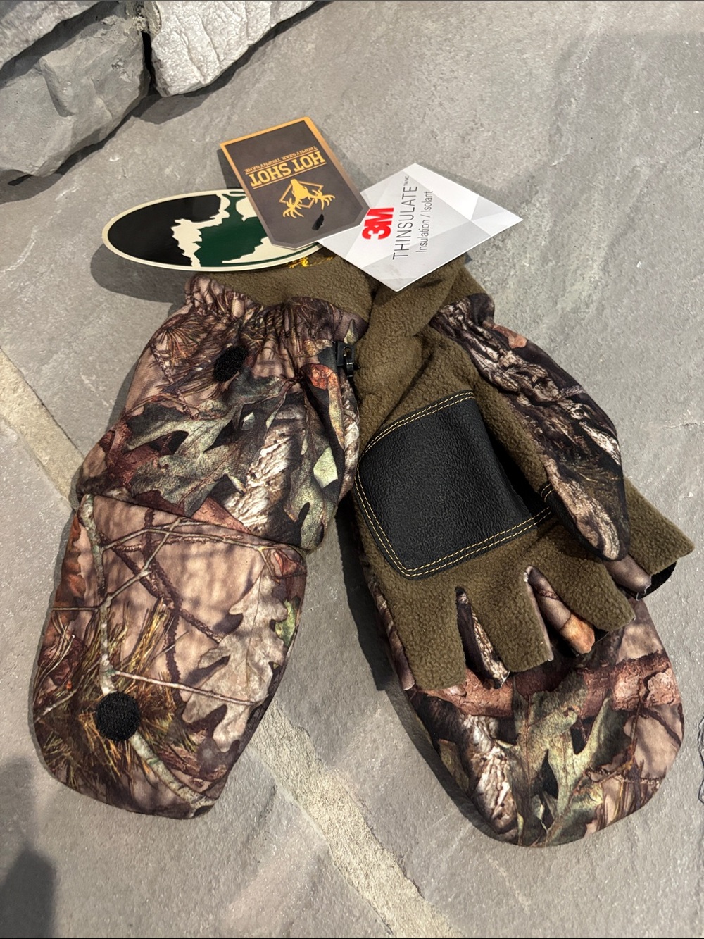 Mossy Oak Hot Shot insulated camo,fingerless,fleece lined,pop top,winter
